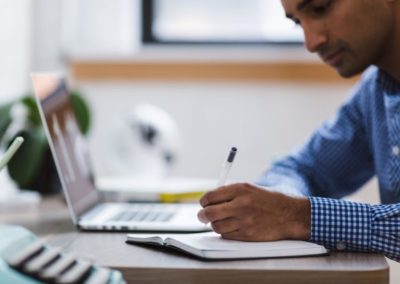 Évolution du télétravail : comment accompagner des équipes hybrides pour recréer du lien et favoriser l’engagement ?